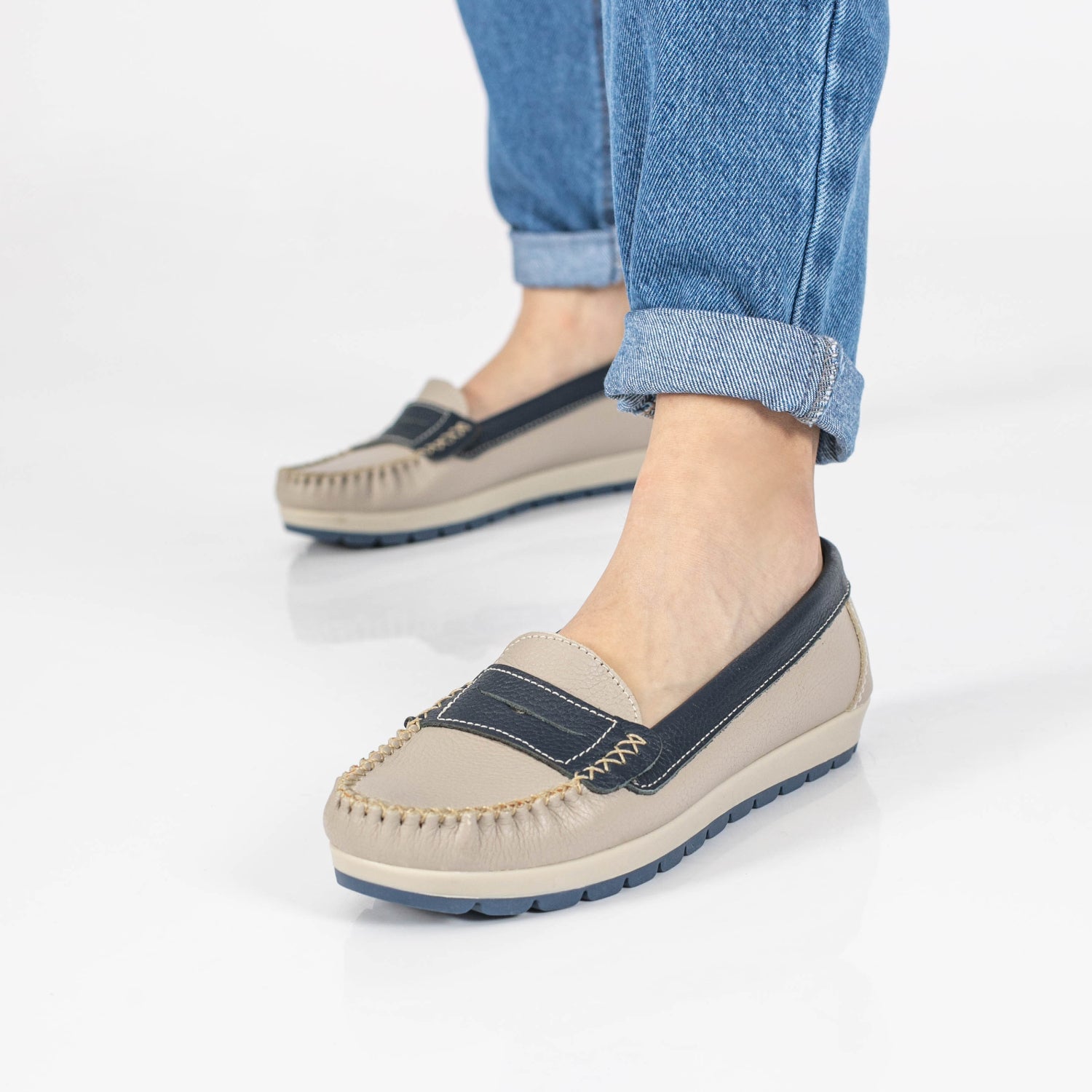 MOCASÍN PAMPA NATURAL Y AZUL