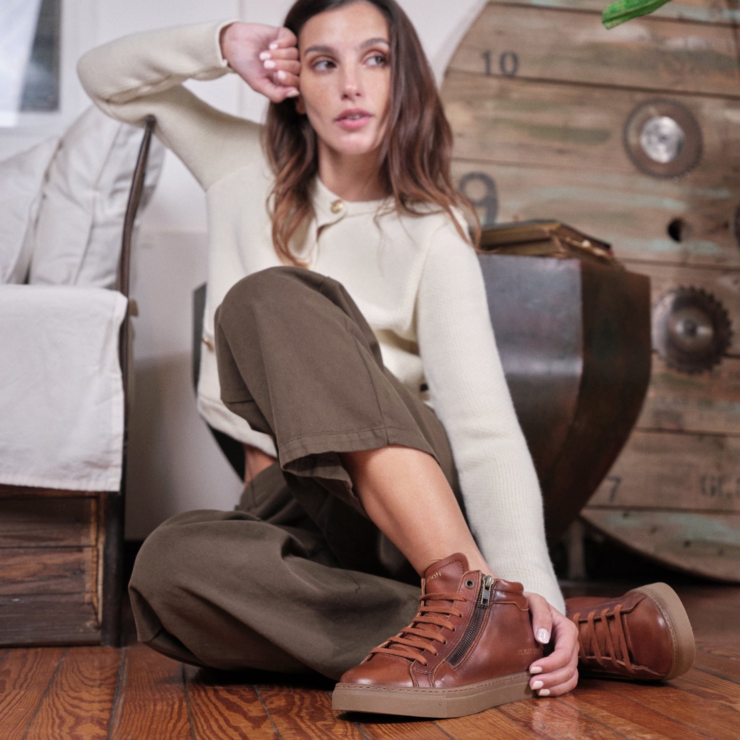 ZAPATILLA MOLAND SUELA