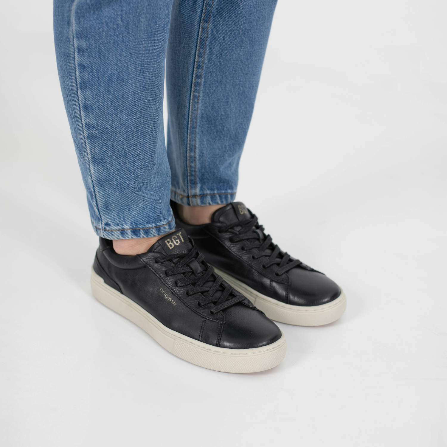 ZAPATILLA BLASIC NEGRA