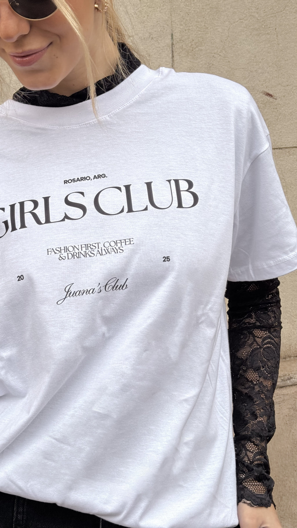 Remera ROSARIO NEGRO (corte basico)