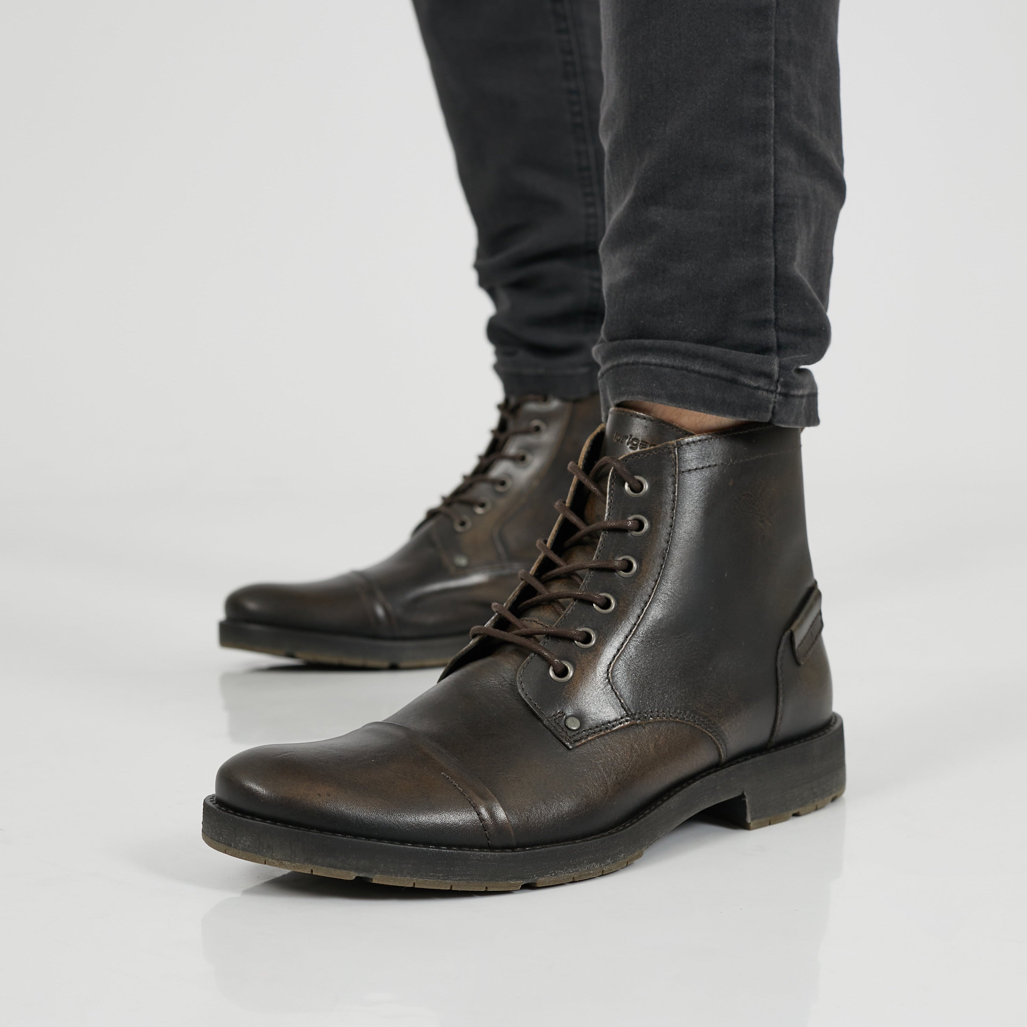 BORCEGO GERMAIN NEGRO