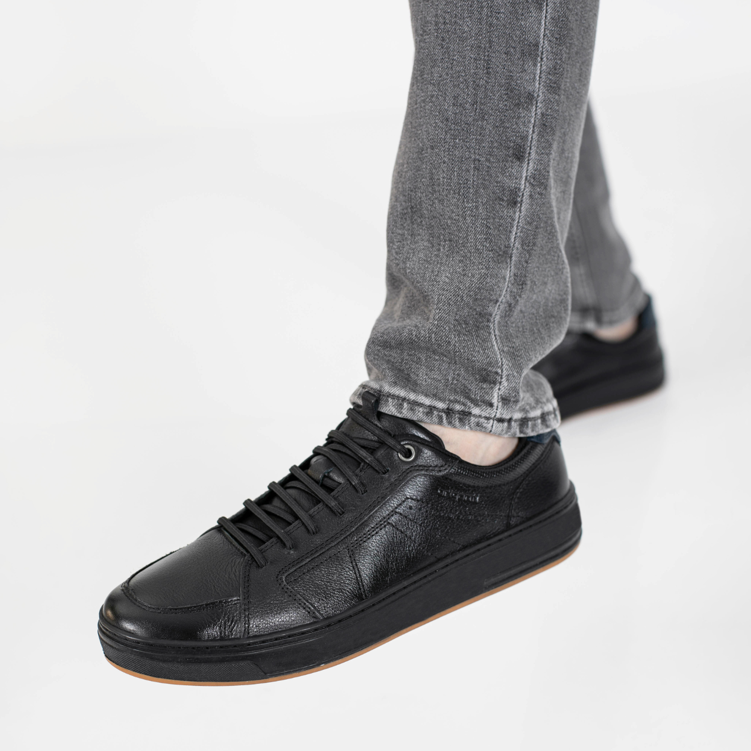 ZAPATILLA ANGUS BLACK