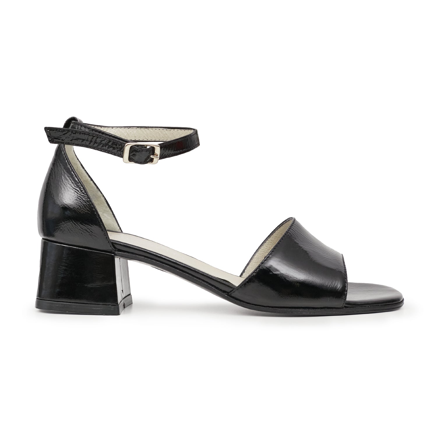 SANDALIA CORUM NEGRA