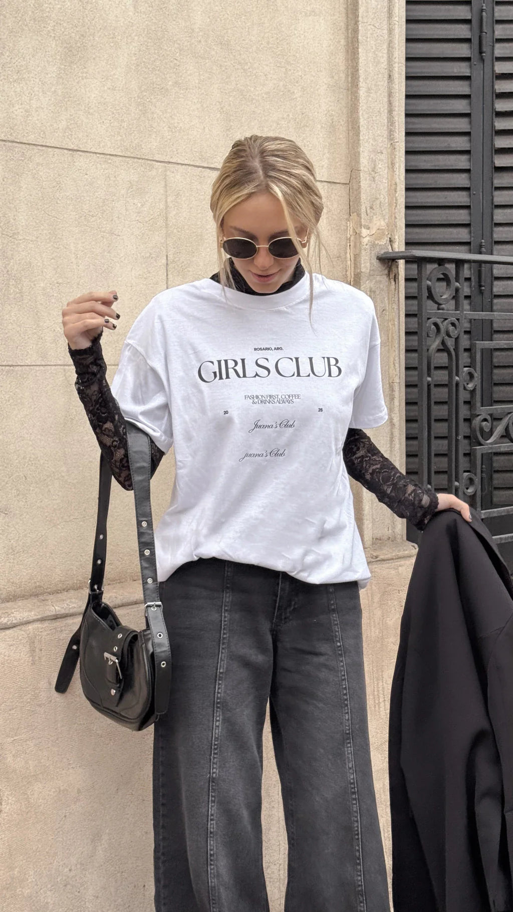 Remera ROSARIO NEGRO (corte over)