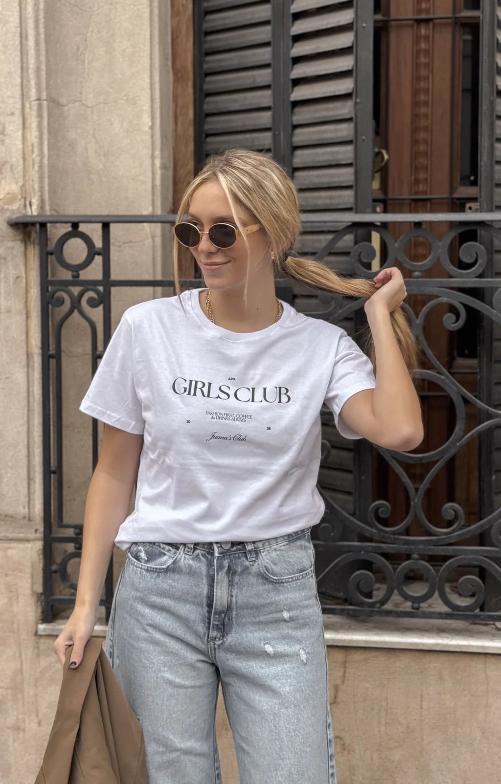 Remera ARG NEGRA (corte básico)