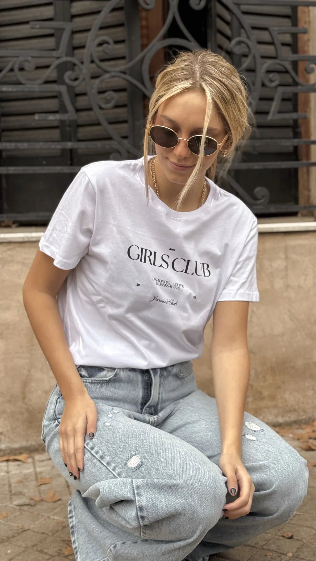 Remera ARG NEGRA (corte básico)